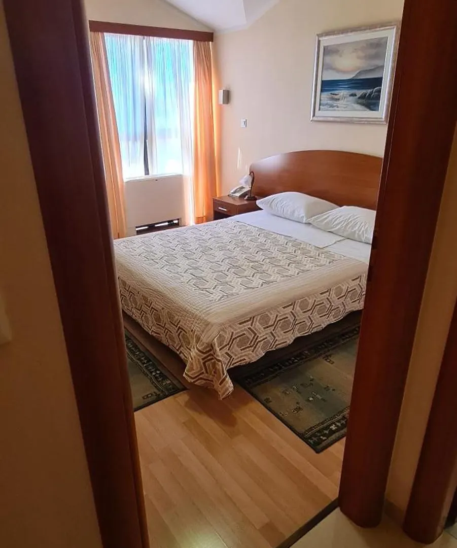 Aparthotel Astoria Seget Donji Croatia